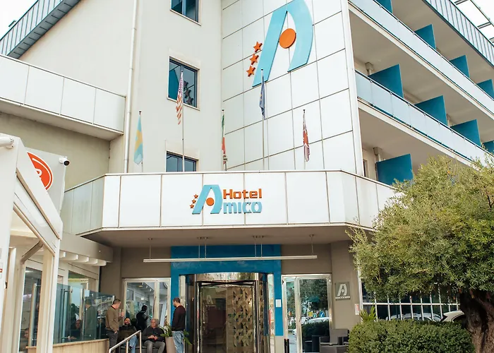 Hotel Amico 3*